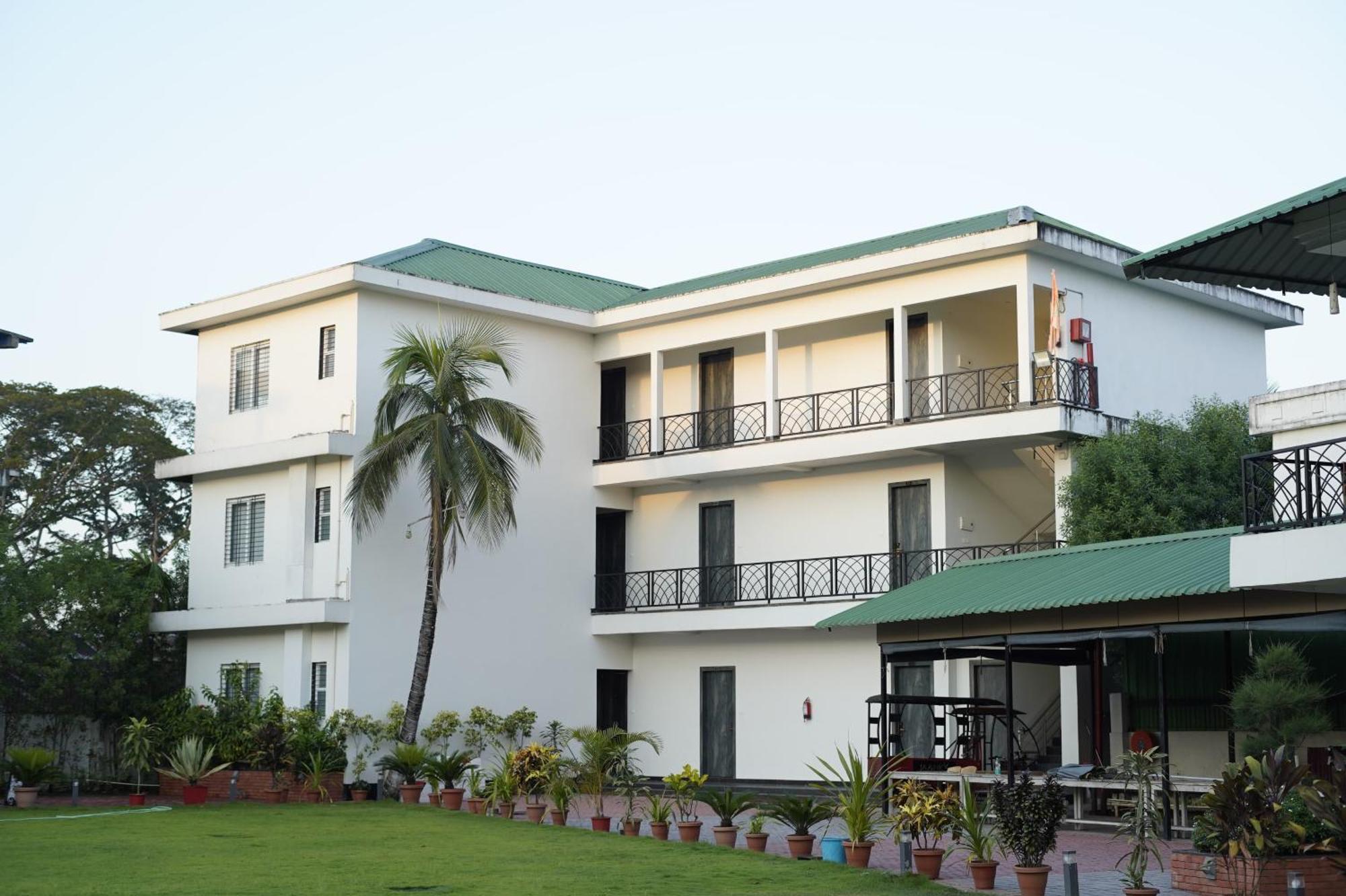 Jaanki Farms & Resorts Jorhāt Exteriér fotografie